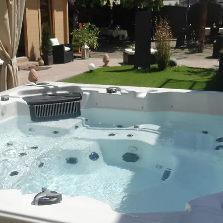 Schuetzenhof Garden 3*