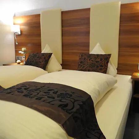 Schuetzenhof Garden Hotel 3*